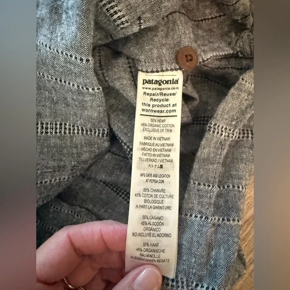 Patagonia Back Step Shirt Large Chambray Navy Button Down Short Sleeve EUC - Picture 5 of 8